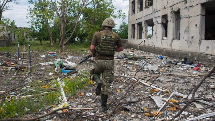اوكرانيا تحاول عزل القوات الروسية في خيرسون وتتبادل اتهامات مع موسكو حول زابوريجيا