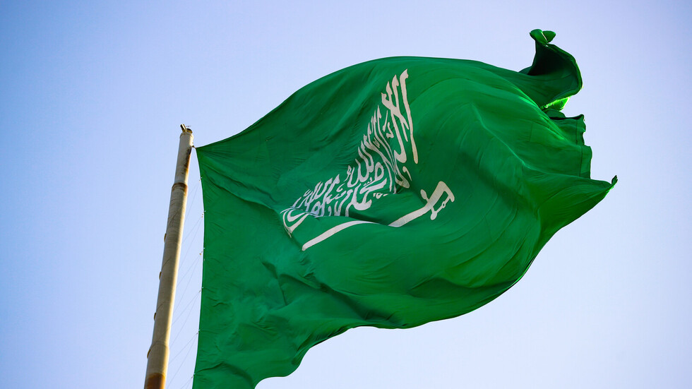السعودية تصادر نحو مليار دولار أمريكي من تنظيم عصابي من جنسيات عربية