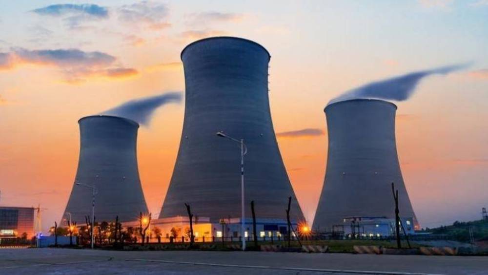 بولندا تختار عرضاً أمريكياً لبناء أول محطة للطاقة النووية