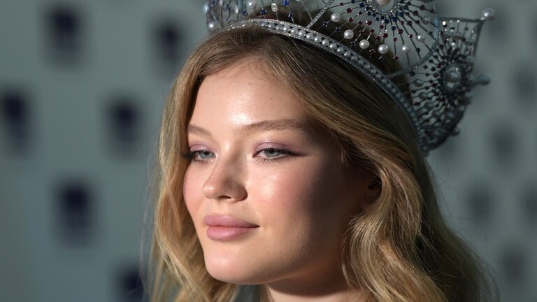 ملكة جمال روسيا مستعدة لتمثيل بلادها في مسابقة “ملكة جمال الكون”