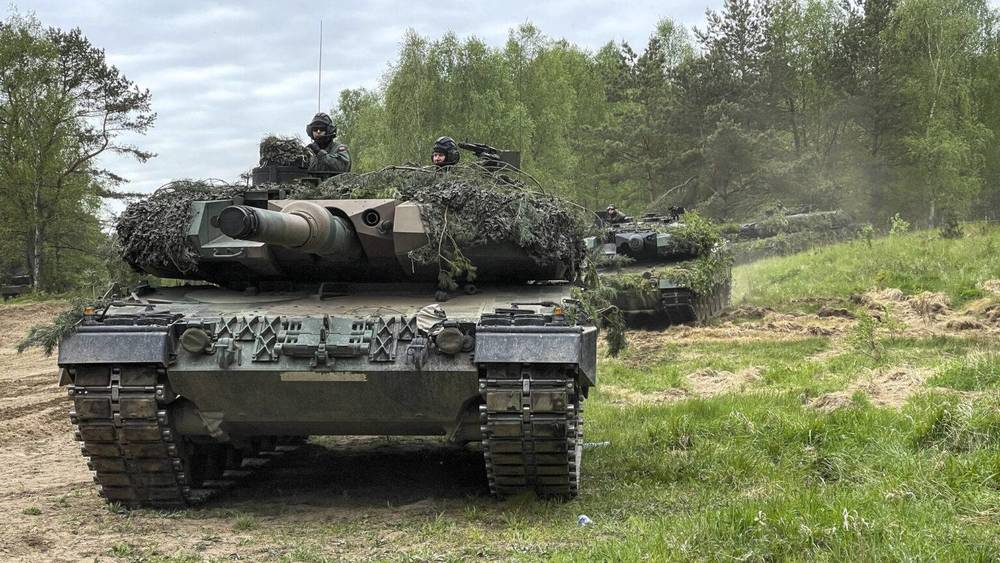 انفراجة لكييف.. ألمانيا لن تمنع بولندا من إرسال دبابات إلى أوكرانيا