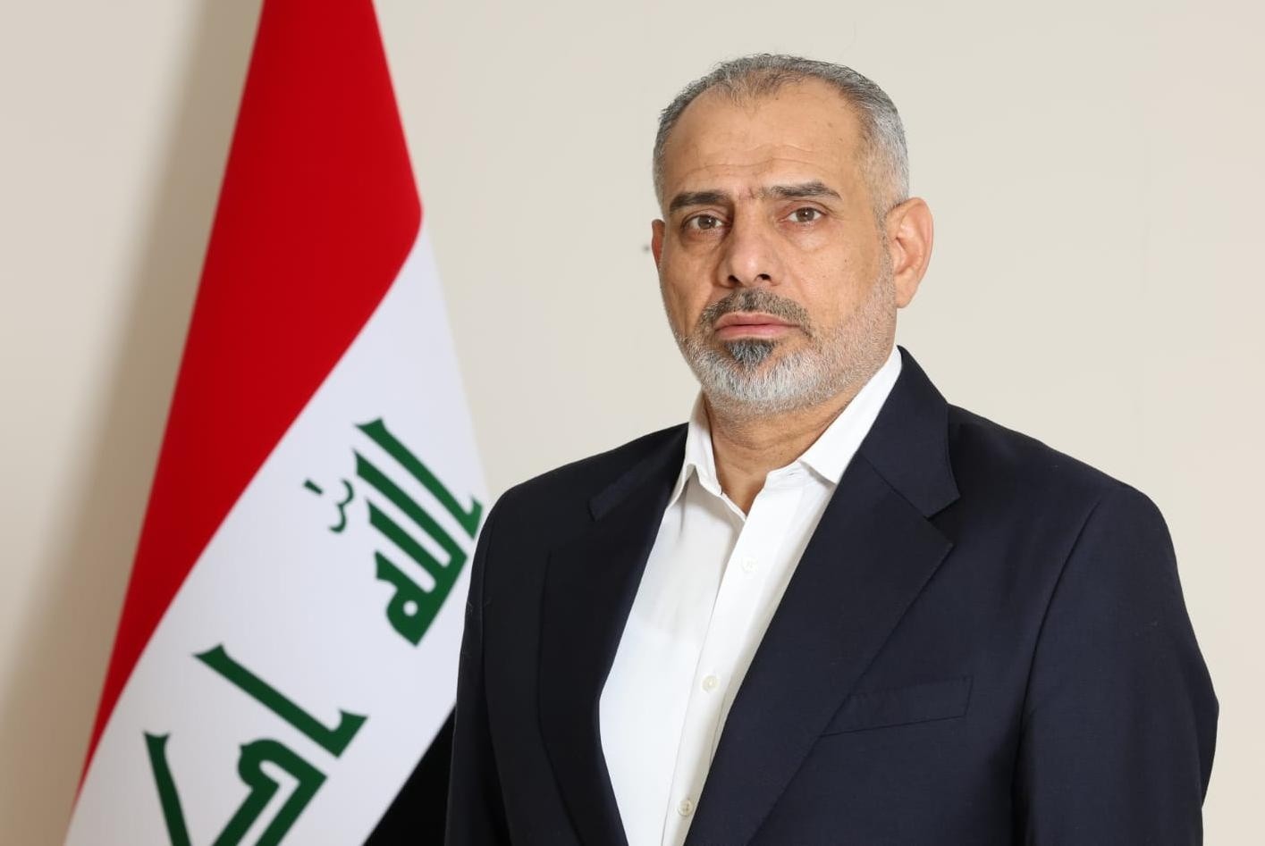 النائب الأول لرئيس مجلس النواب يهنئ هيئة الحج والعمرة بمناسبة فوز العراق بجائزة لبيتم 